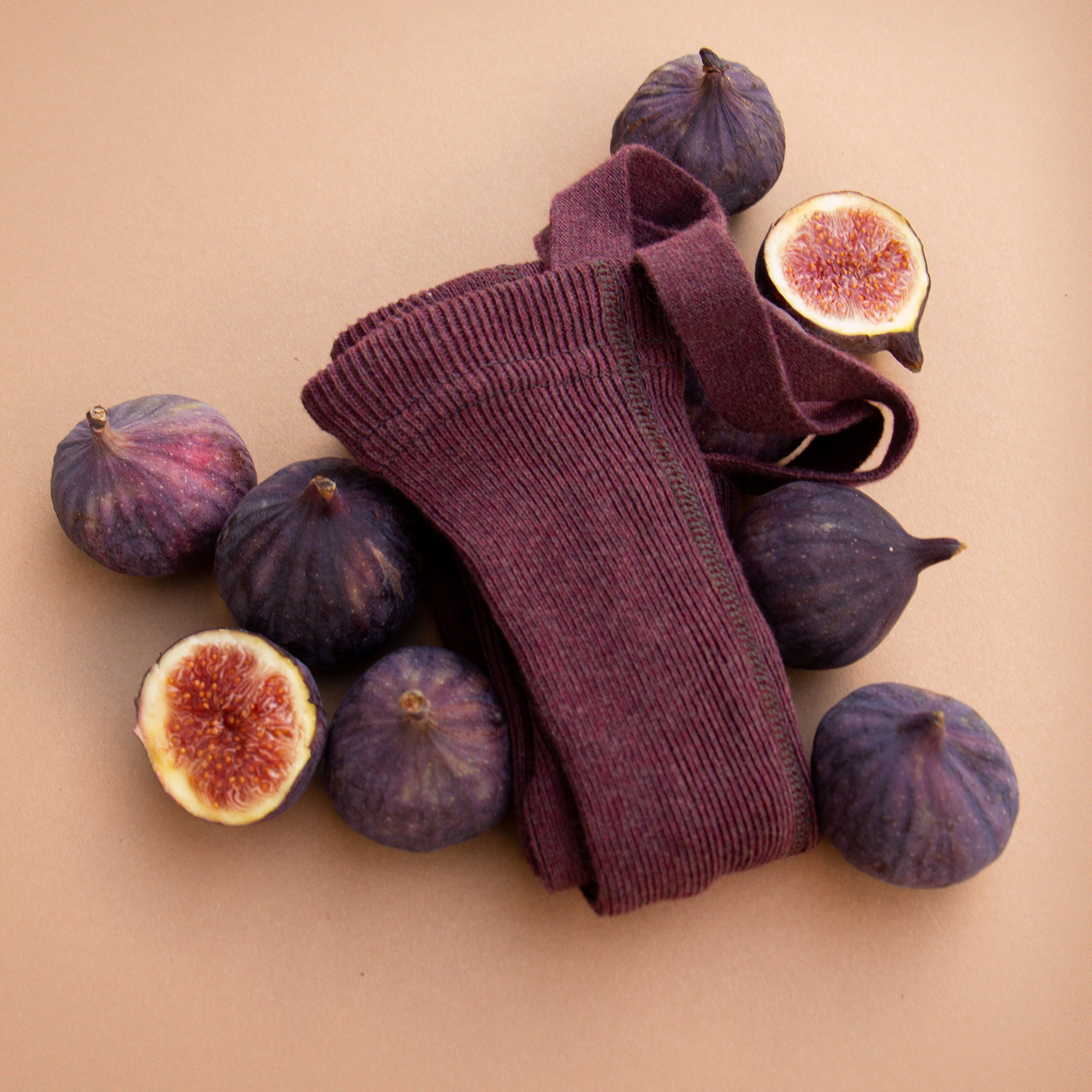 Strumpfhose mit Trägern ohne Fuß in Fig Blend