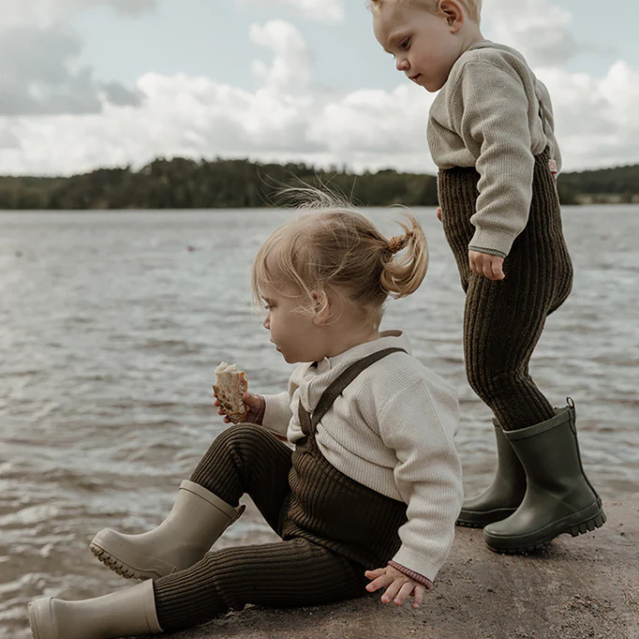 Hippy Strumpfhose mit Trägern ohne Fuß in Seaweed Brown