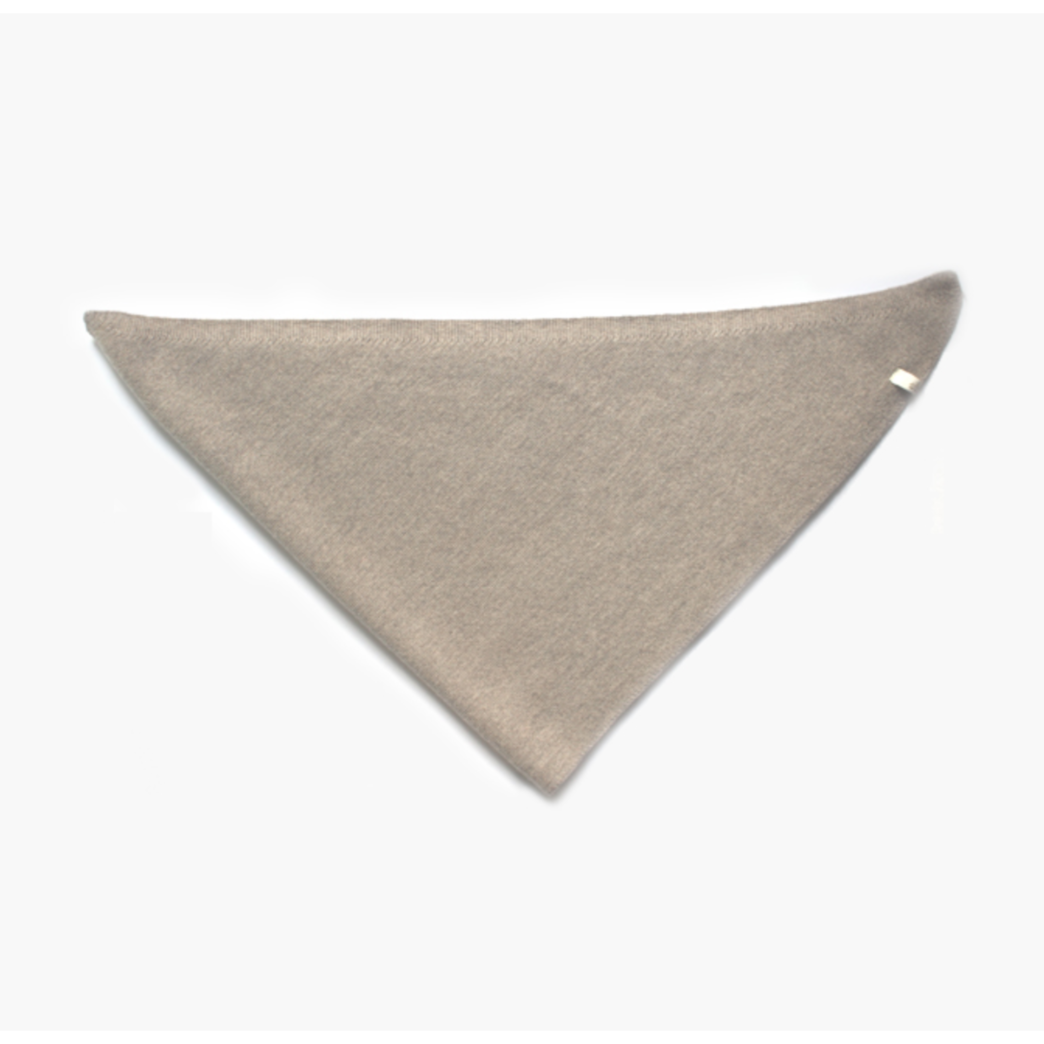 Gestricktes Dreieckstuch aus Wolle in Beige