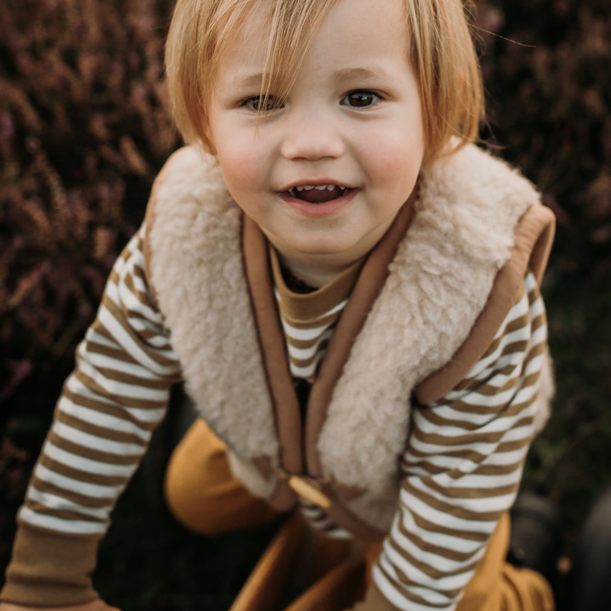 IN STOCK Weste aus Wolle "Alpen Junior" in Beige/Braun